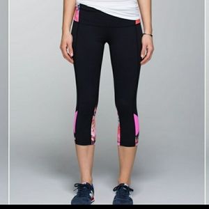 **SOLD**lululemon leggings capri